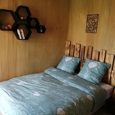 Lodge Le De La Hutt' Aux Animaux Huttendorf